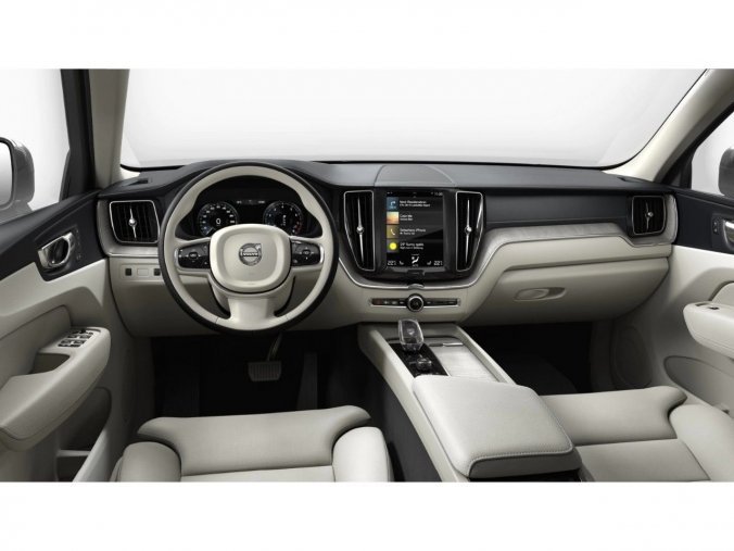 Volvo XC60, SUV, Inscription B6 AWD Mild-Hybrid benzín, barva stříbrná