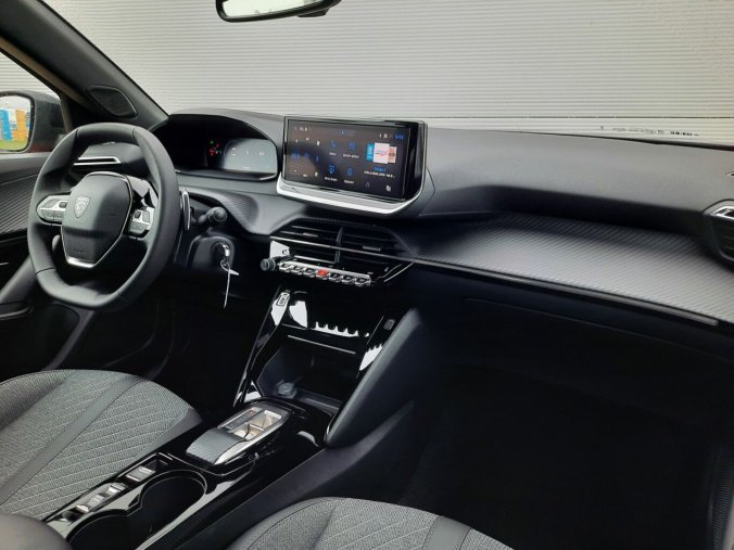 Peugeot 2008, Peugeot 2008 STYLE Elektromotor 100 kW / 13, barva modrá