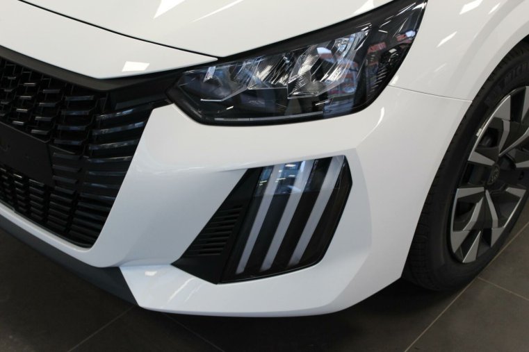 Peugeot 208, Peugeot 208 ACTIVE PureTech 75 S&S MAN5, barva bílá