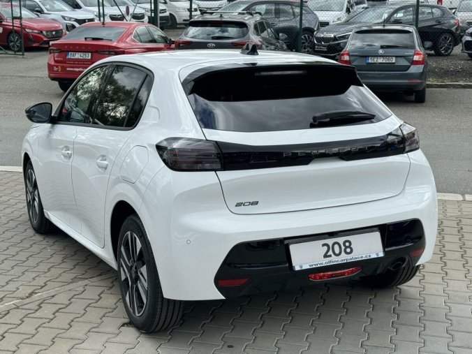 Peugeot 208, Peugeot 208 ALLURE - IHNED K ODBĚRU, barva bílá