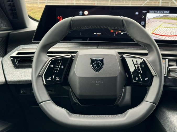 Peugeot 5008, Peugeot 5008 5008 ALLURE Hybrid 136 e-DCS6, barva bílá
