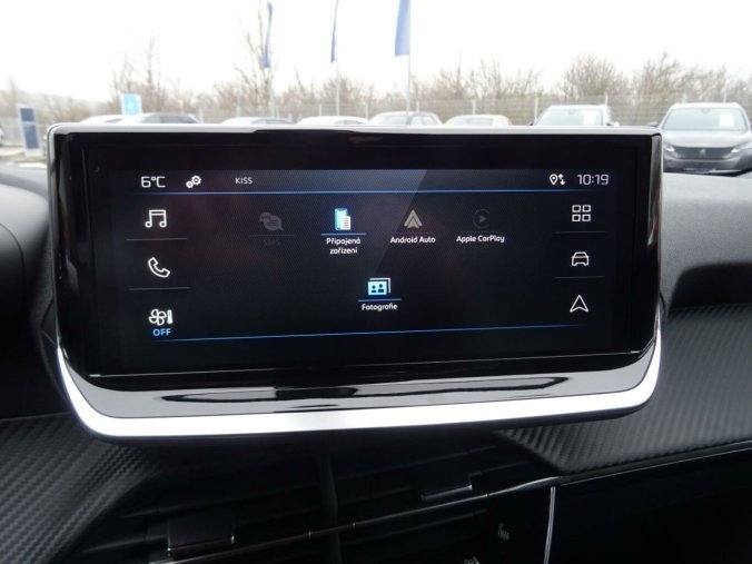 Peugeot 2008, Peugeot 2008 STYLE PureTech 100k MAN6, barva stříbrná