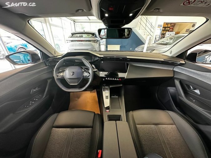 Peugeot 408, Peugeot 408 ALLURE Hybrid 145k e-DCS6, barva modrá