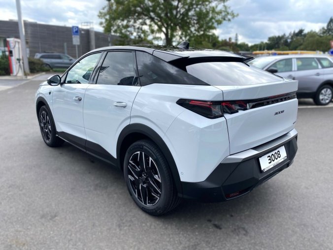 Peugeot 3008, Peugeot 3008 GT Hybrid 145 e-DCS6, barva bílá