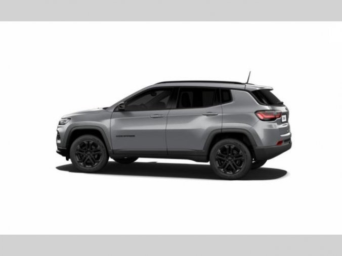 Jeep Compass, 1.3 130 PS NIGHT EAGLE manuál, barva stříbrná