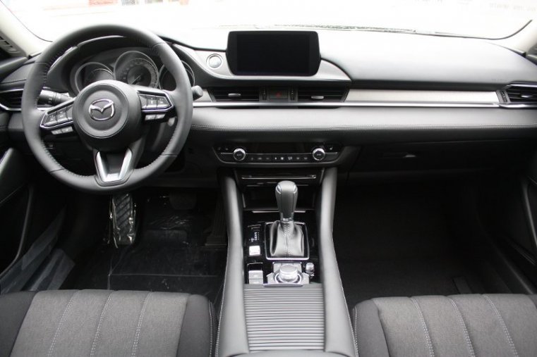 Mazda 6, SKYACTIV-G, barva šedá