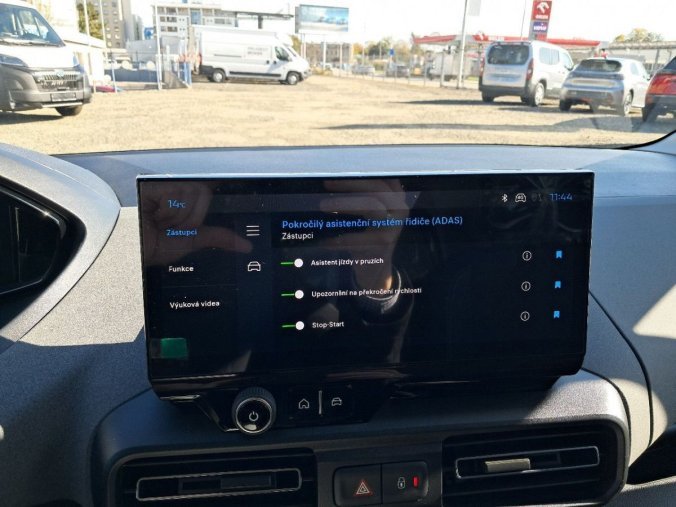 Peugeot Rifter, Peugeot Rifter LONG ALLURE BlueHDi 130 S&, barva modrá