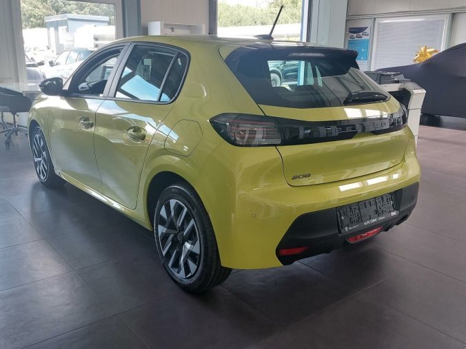Peugeot 208, Peugeot 208 ACTIVE 1.2 PureTech 100k MAN6, barva zelená