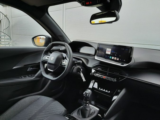 Peugeot 2008, Peugeot 2008 ALLURE PureTech 100 S&S MAN6, barva modrá