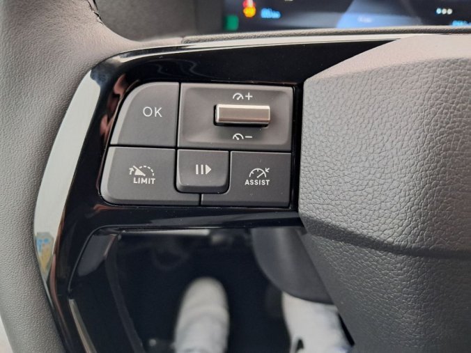 Peugeot Traveller, Peugeot Traveller Active Long 2.0 BlueHDi 180 S&, barva šedá