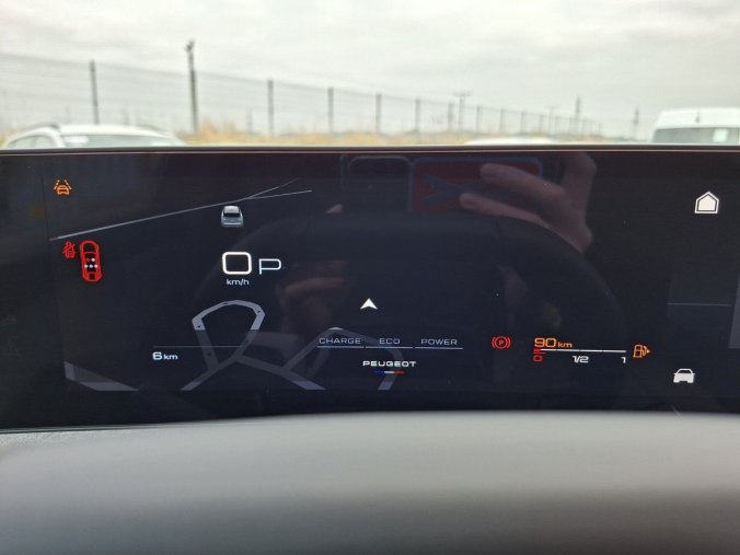 Peugeot 3008, Peugeot 3008 ALLURE Hybrid 145 e-DCS6, barva modrá