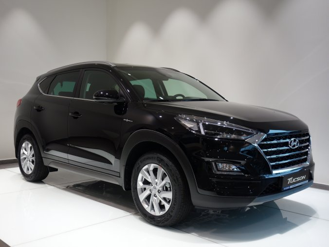 Hyundai Tucson, 1,6 CRDi 100 kW (diesel) 6 st. man, barva černá