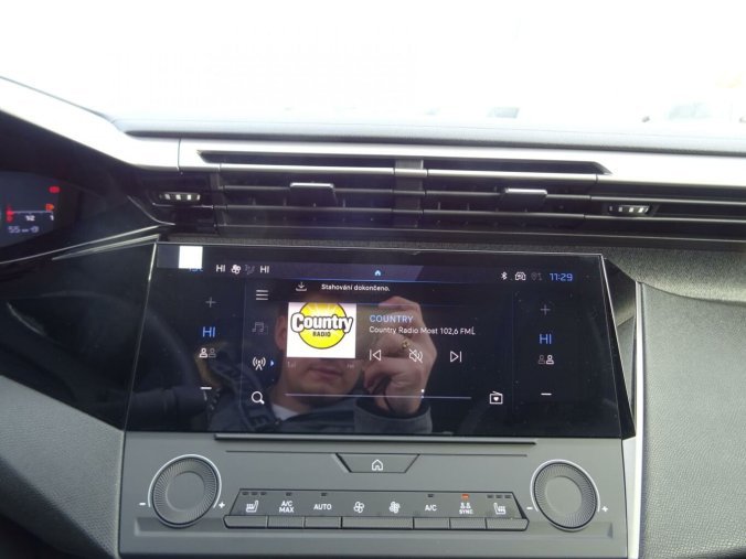 Peugeot 408, Peugeot 408 ALLURE Hybrid 145k e-DCS6, barva šedá