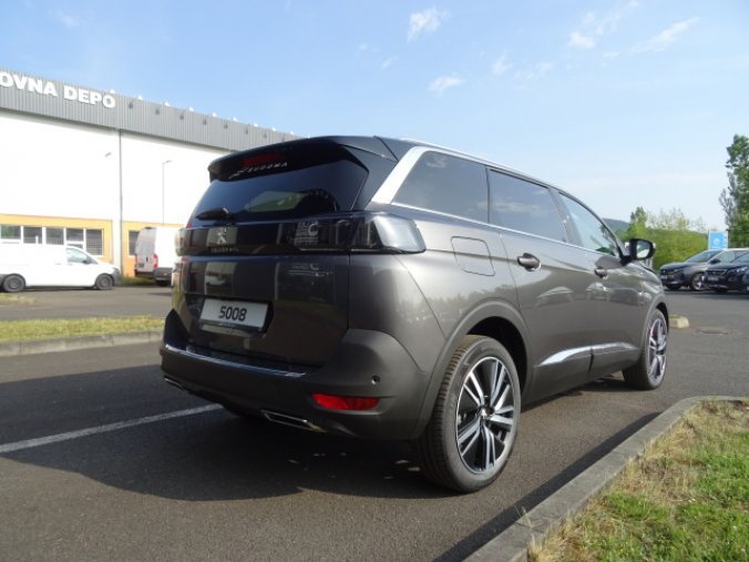 Peugeot 5008, GT 1.5BHDi 130kEAT8 červ.kůže, barva šedá