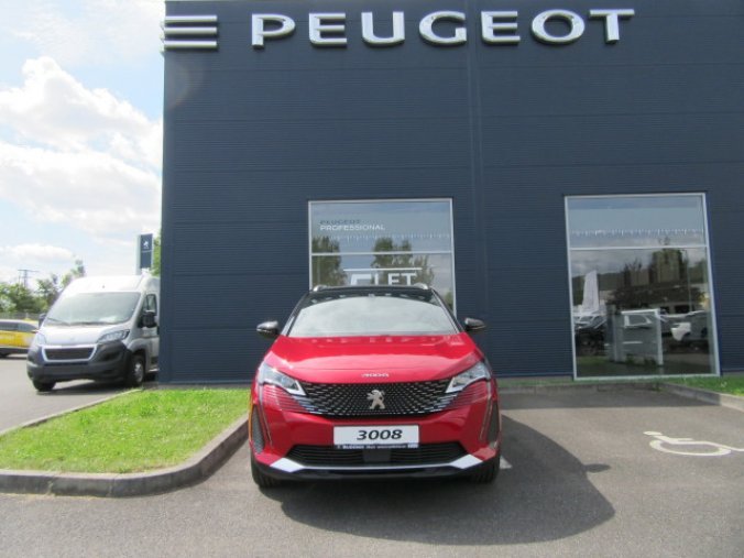 Peugeot 3008, GT 1.5 BlueHDi 130 S&S EAT8, barva červená
