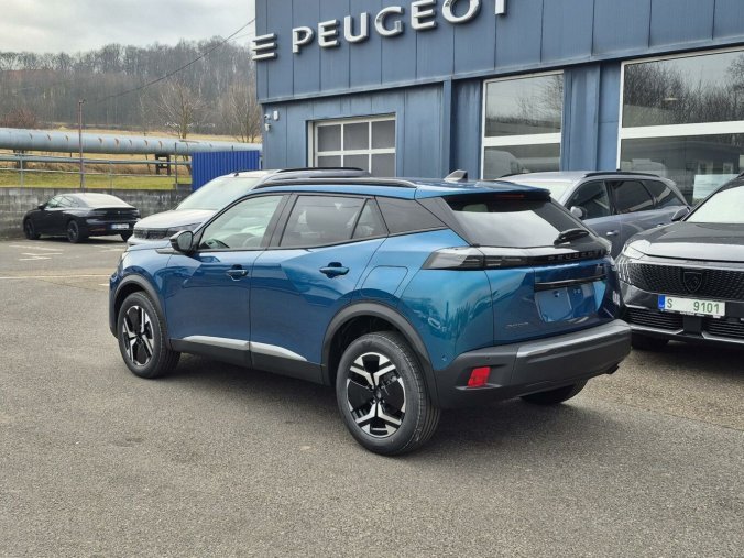 Peugeot 2008, Peugeot 2008 ALLURE PureTech 100 S&S MAN6, barva modrá