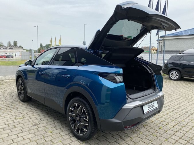 Peugeot 3008, Peugeot 3008 ALLURE Hybrid 145 e-DCS6, barva modrá