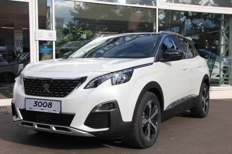 Peugeot 3008, ALLURE 1.2 PureTech 130 EAT8, barva bílá