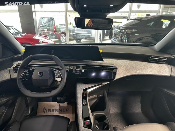 Peugeot 3008, Peugeot 3008 ALLURE Hybrid 145 e-DCS6, barva modrá