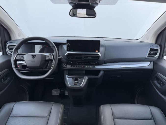 Peugeot Traveller, Peugeot Traveller Allure Long 2.0 BlueHDi S&S EA, barva zelená