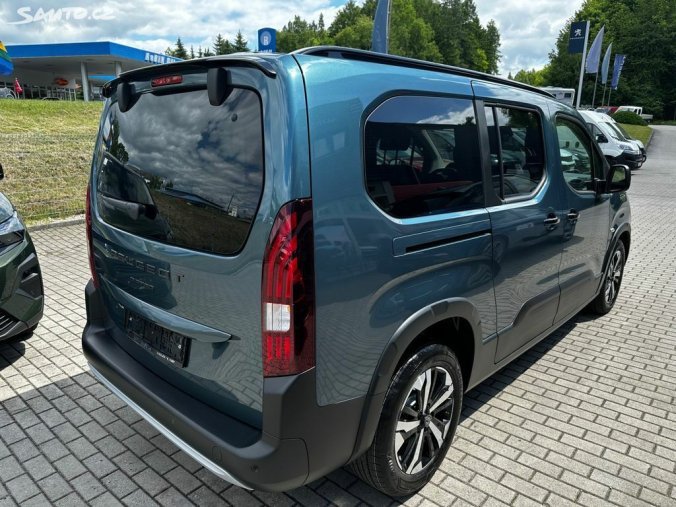 Peugeot Rifter, Peugeot Rifter LONG GT BlueHDi 130k EAT8, barva modrá