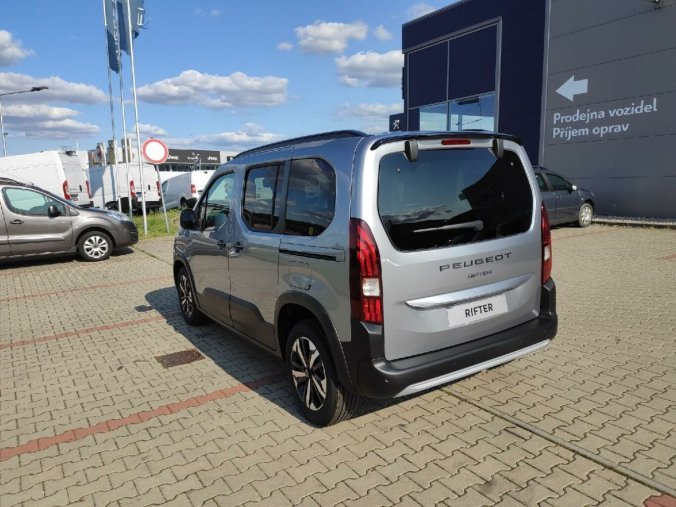 Peugeot Rifter, Peugeot Rifter GT 1.5 HDI 130k AUT8, barva stříbrná