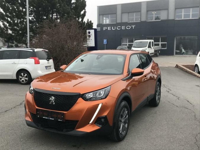 Peugeot 2008, 1.2 PureTech ACTIVE PACK 100k, barva oranžová