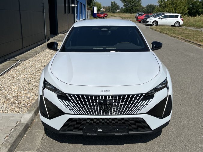 Peugeot 408, Peugeot 408 GT Hybrid 145 e-DCS6, barva bílá