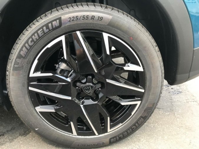 Peugeot 3008, Peugeot 3008 ALLURE Hybrid e-DCS6 1,2, barva modrá