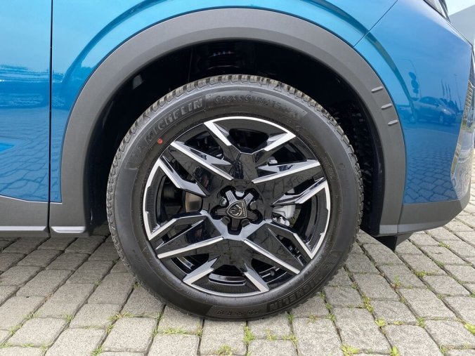 Peugeot 3008, Peugeot 3008 ALLURE Hybrid 145 e-DCS6, barva modrá