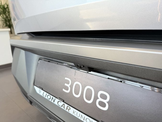 Peugeot 3008, Peugeot 3008 ALLURE Hybrid 136k, Automat, barva šedá