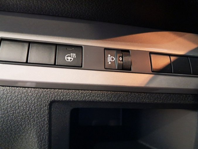 Peugeot Traveller, Peugeot Traveller Active Standard 2.0 BlueHDi 18, barva bílá