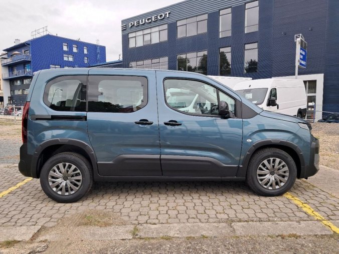 Peugeot Rifter, Peugeot Rifter ALLURE PureTech 110 S&S MA, barva modrá