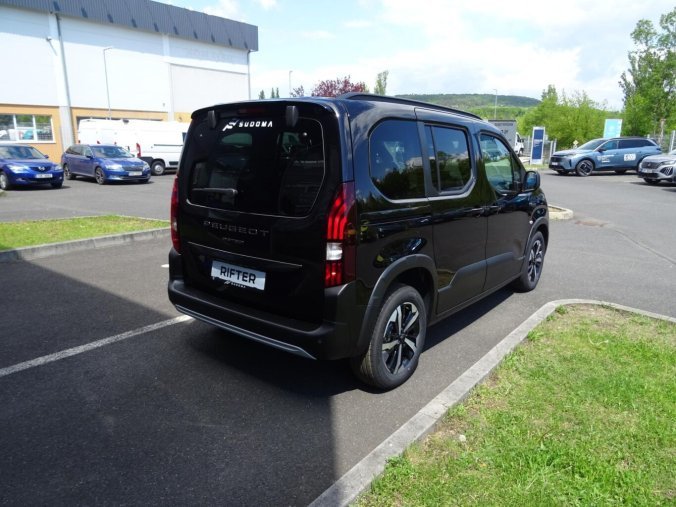 Peugeot Rifter, Peugeot Rifter GT BlueHDi 130k S&S EAT8, barva černá