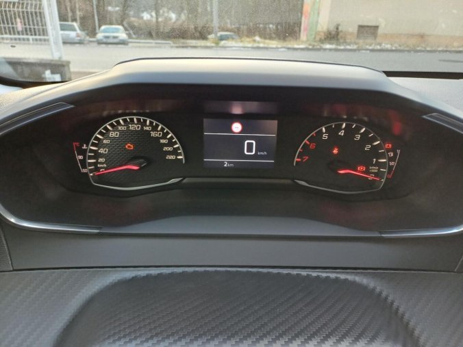 Peugeot 208, Peugeot 208 STYLE Turbo 100 MAN6, barva bílá