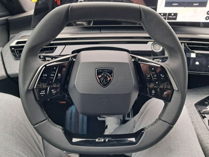 Peugeot 3008, Peugeot 3008 3008 GT Hybrid 145 e-DCS6, barva modrá