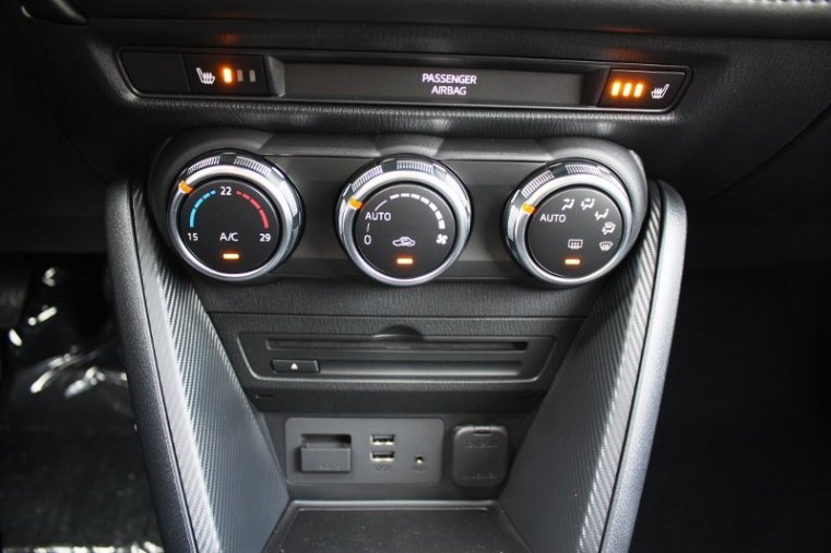 Mazda CX-3, SKYACTIV-G, barva červená