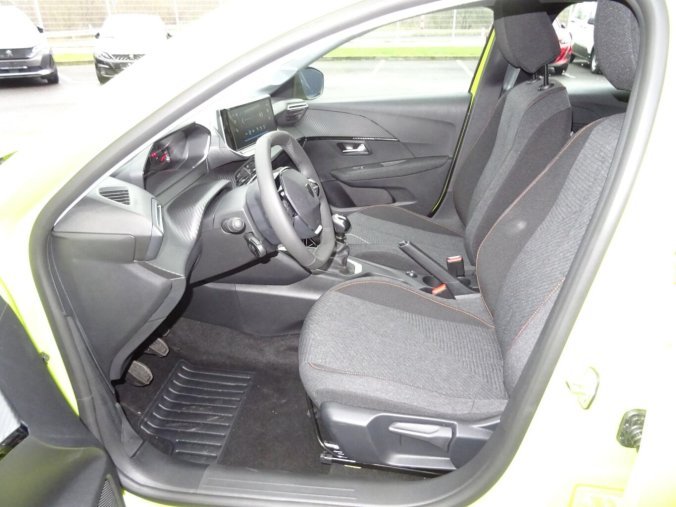 Peugeot 208, Peugeot 208 STYLE PureTech 100k MAN6, barva žlutá