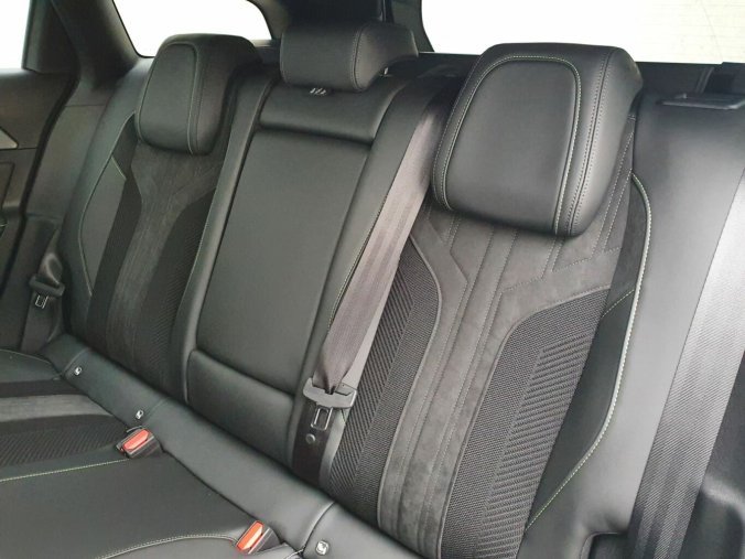 Peugeot 308, Peugeot 308 SW GT BlueHDi 130 S&S EAT8, barva modrá