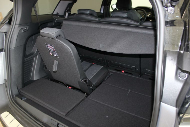 Peugeot 5008, Peugeot 5008 ALLURE PACK BlueHDi 130 EAT8, barva šedá