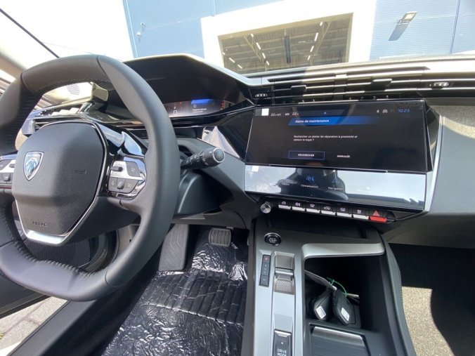 Peugeot 308, Peugeot 308 SW ALLURE Hybrid 145 e-DCS6, barva šedá