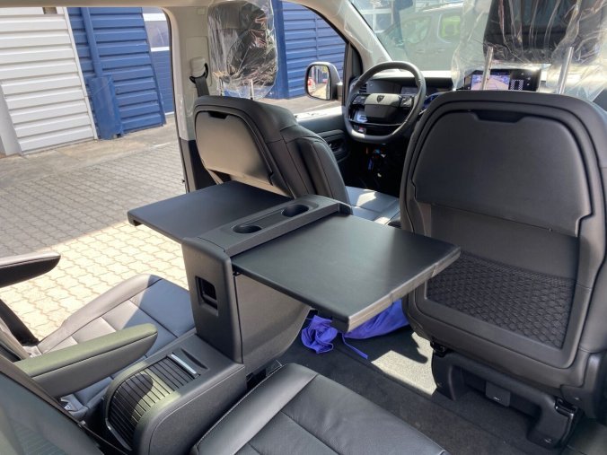 Peugeot Traveller, Peugeot Traveller Allure 2.0BlueHdi EAT8 - WEBASTO, TAŽNÉ, VIP PACK 7MÍST - 1851, barva zelená