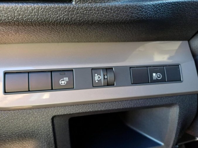 Peugeot Traveller, Peugeot Traveller Active L2 2.2 BlueHDi 150 MAN, barva zelená