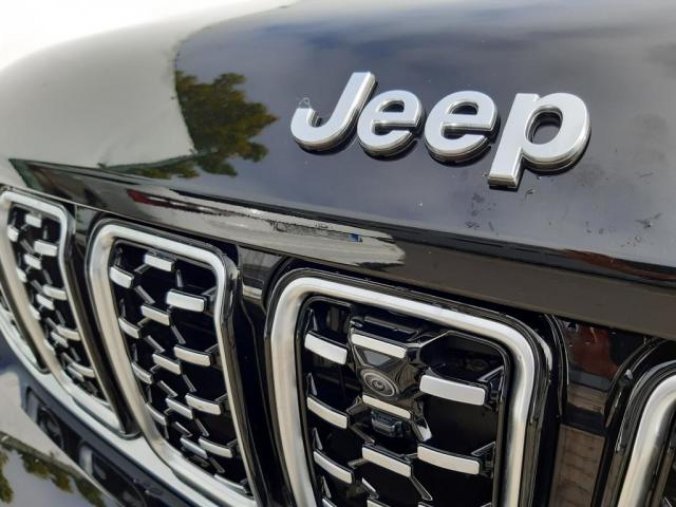 Jeep Grand Cherokee, L 3,6 V6 Summit 6 míst, barva černá