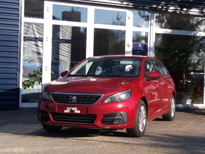 Peugeot 308, ACTIVE 1.5 BlueHDi 100 S&S MAN6, barva červená