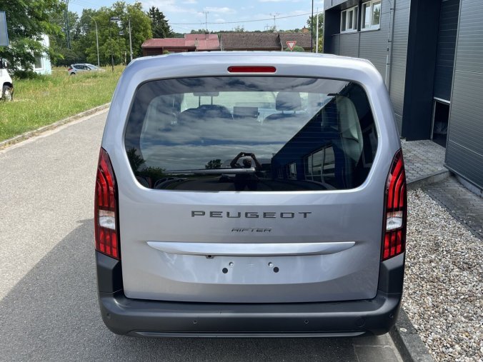 Peugeot Rifter, Peugeot Rifter  LONG ALLURE BlueHDi 130 S&S EAT8, barva šedá