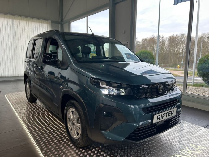 Peugeot Rifter, Peugeot Rifter ALLURE BlueHDi 100 S&S MAN6, barva modrá