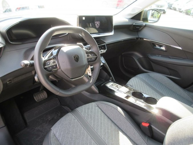 Peugeot 208, Peugeot 208 ALLURE Hybrid 100 e-DCS6, barva žlutá