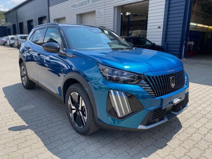 Peugeot 2008, Peugeot 2008 GT Hybrid 145 e-DCS6 - ALCANTARA - 4894, barva modrá