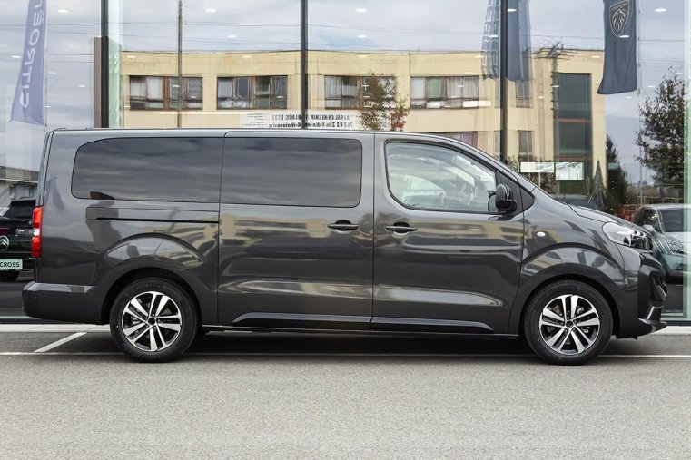 Peugeot Traveller, Peugeot Traveller 2,2 Allure BlueHDi Long 180 S&, barva šedá